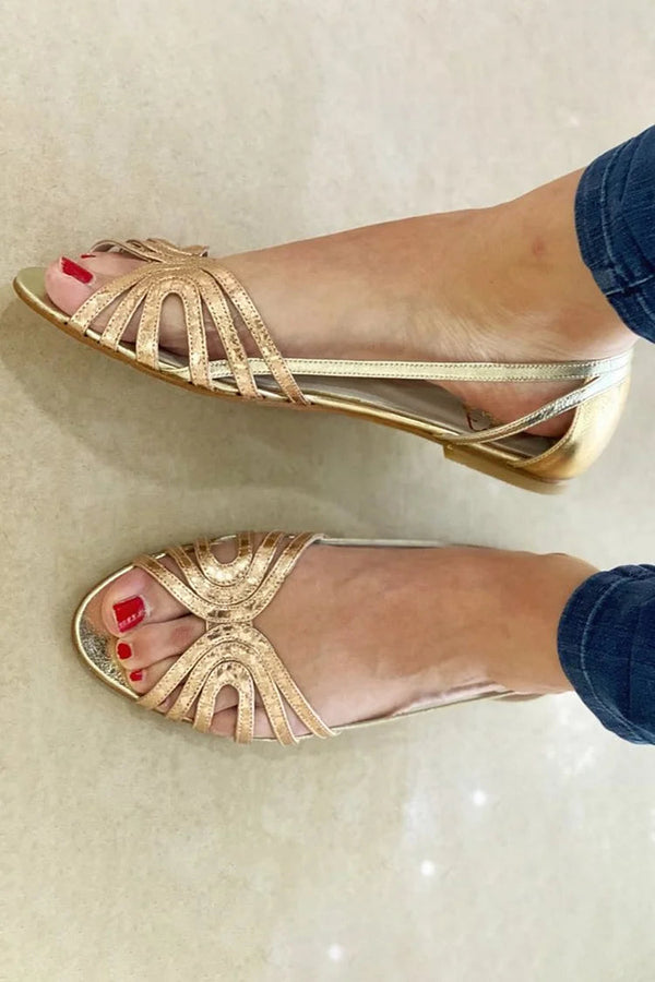 Sandalias con hebilla