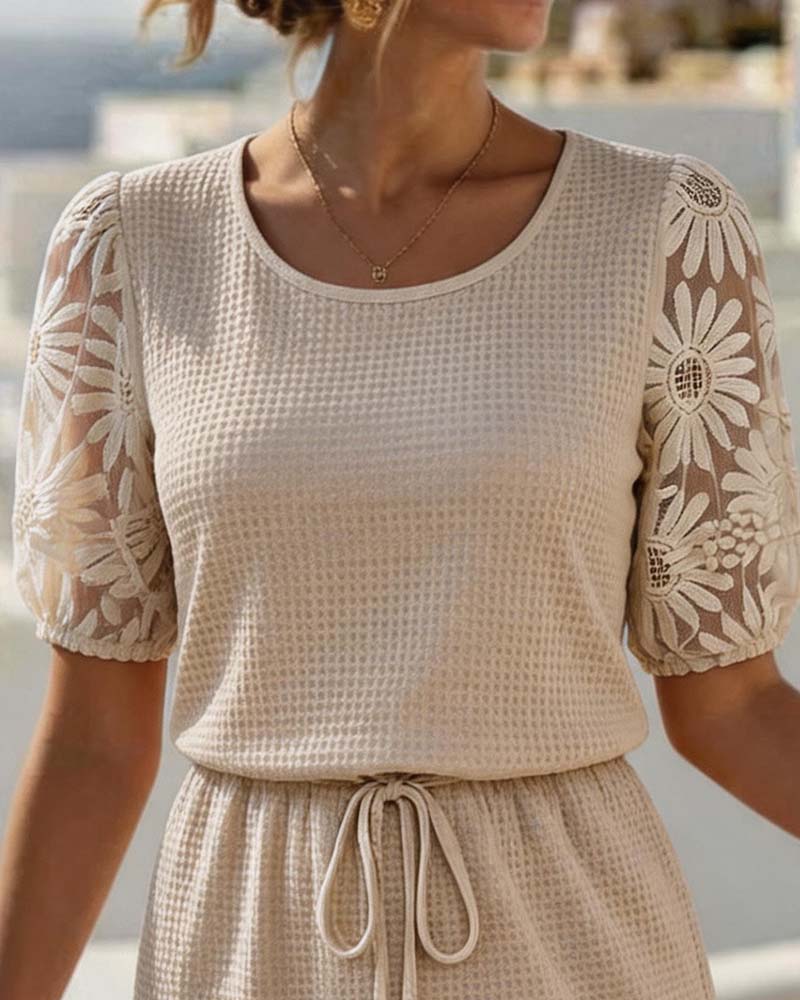 Belén — Vestido gofrado con mangas de margaritas