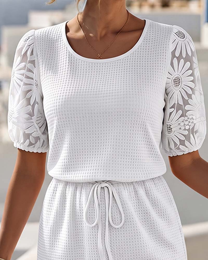 Belén — Vestido gofrado con mangas de margaritas