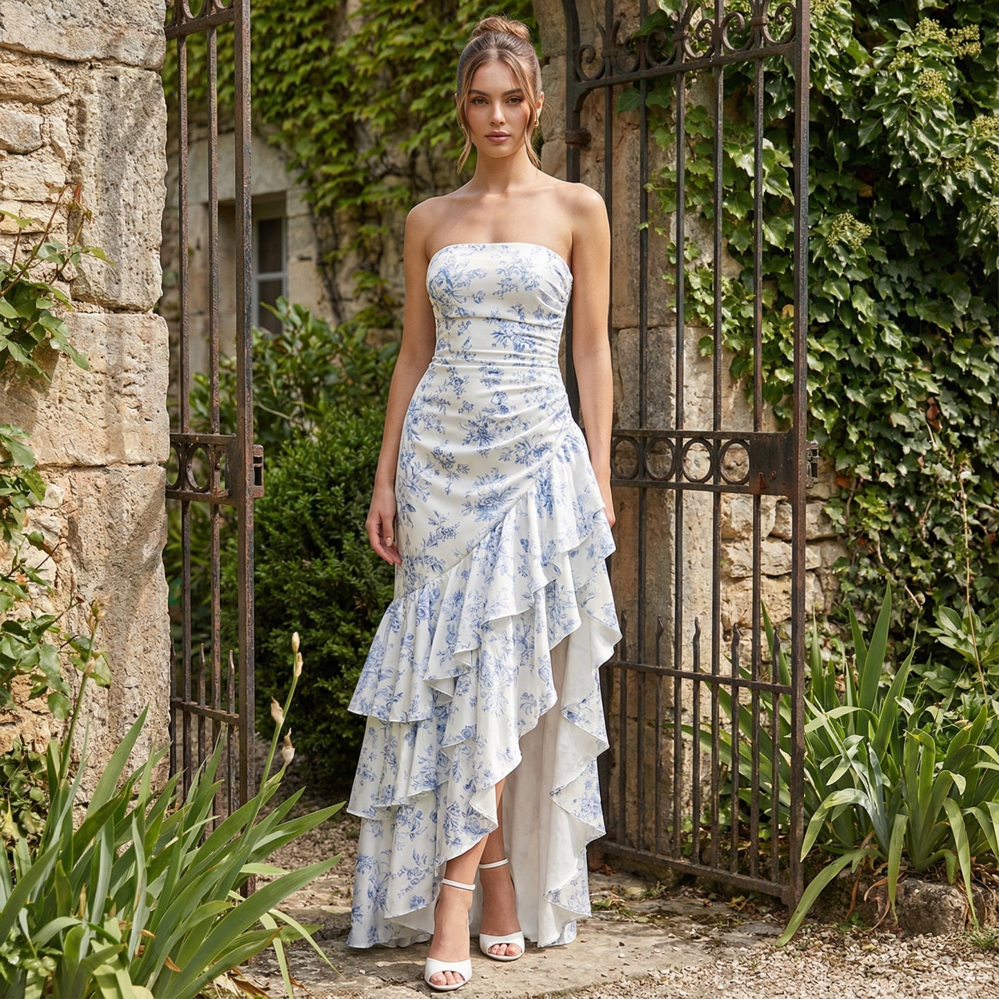 Xyrelle — Vestido largo sin mangas con abertura y volantes