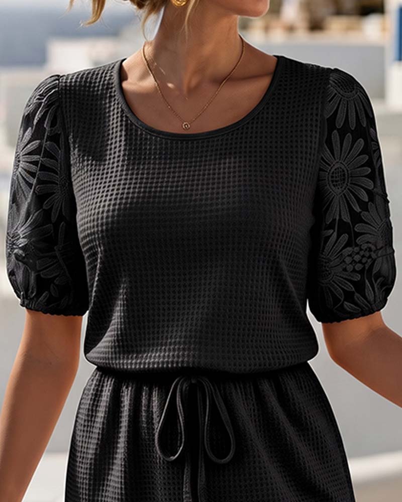 Belén — Vestido gofrado con mangas de margaritas