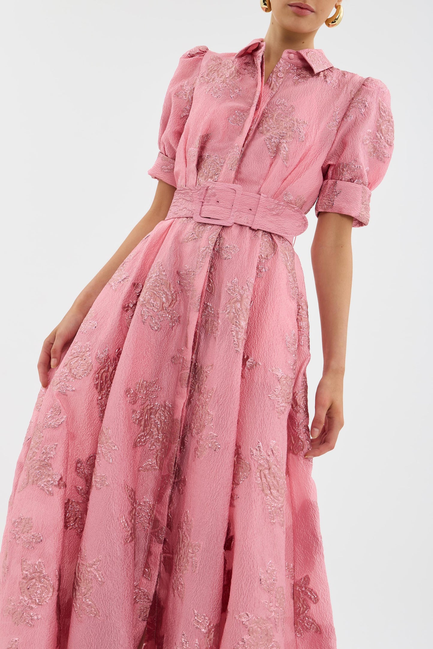 Aria | Vestido corto con mangas abullonadas