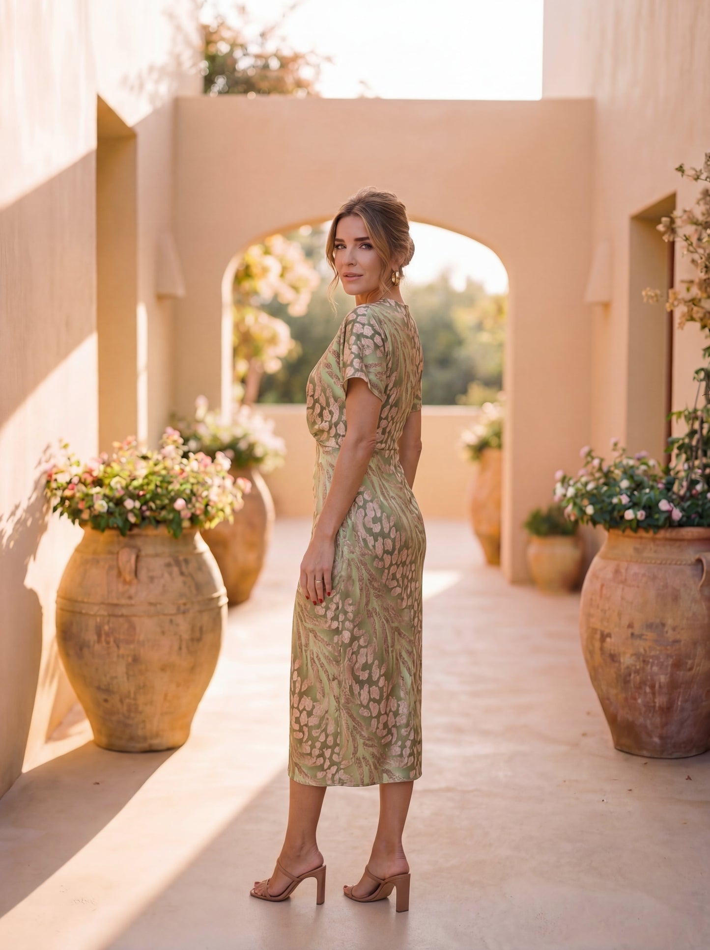 Antonella | Vestido elegante de tejido ligero y fluido