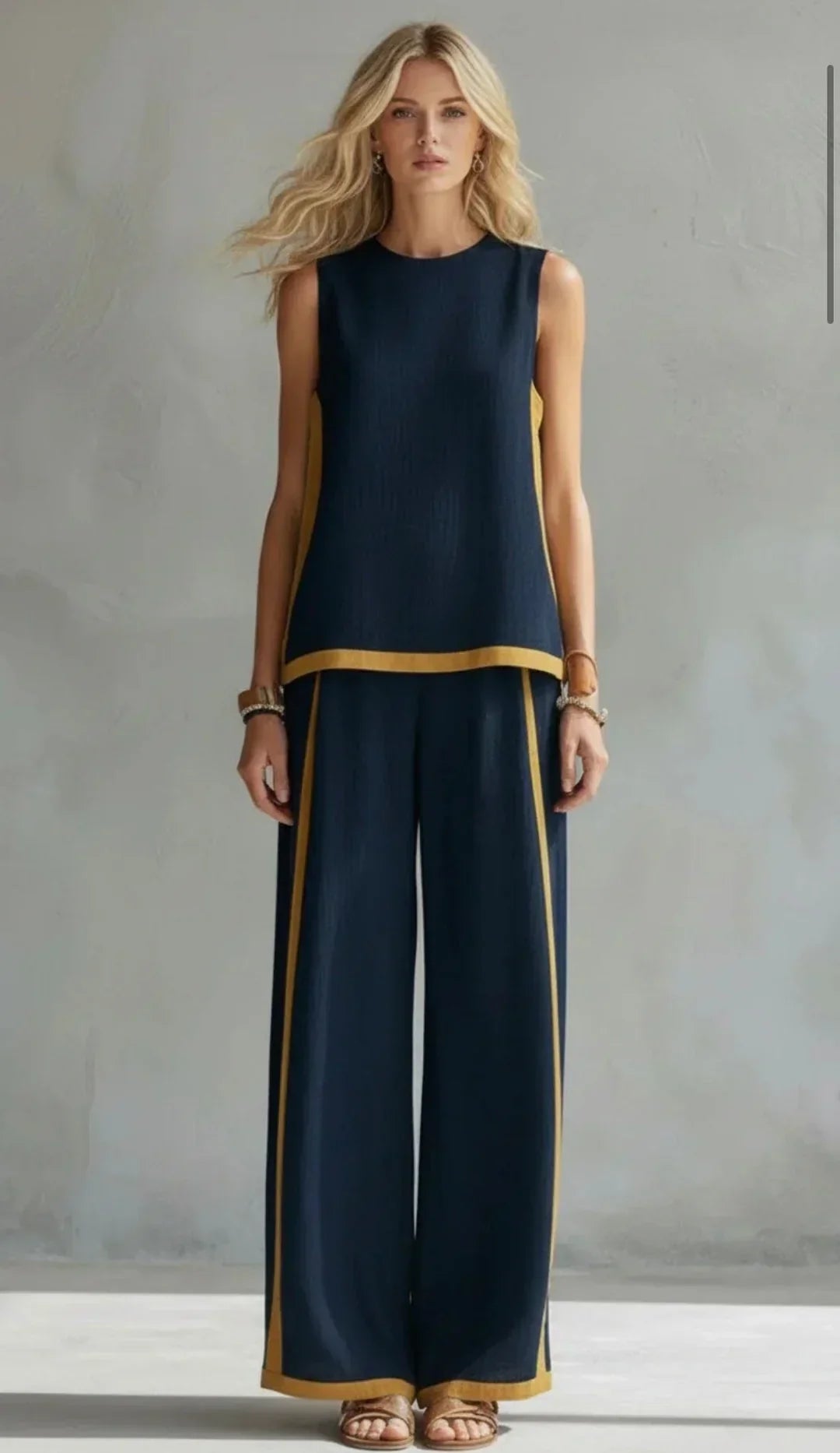 Ursula | Conjunto de chaqueta y pantalón con un estilo elegante y desenfadado y acabados bicolores