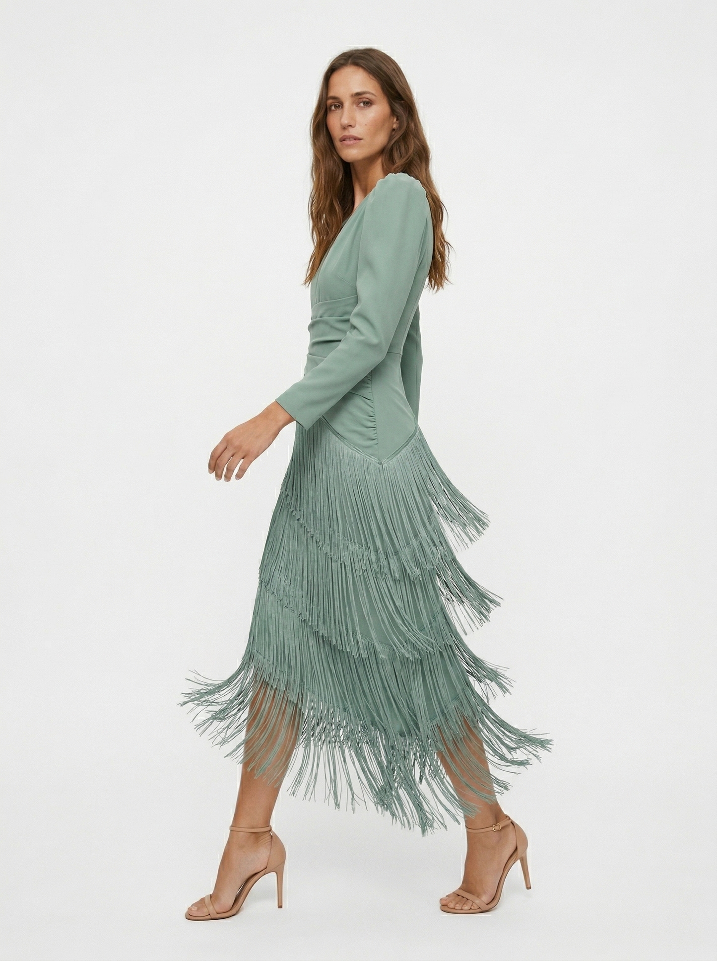 Clara — Vestido elegante de flecos con manga