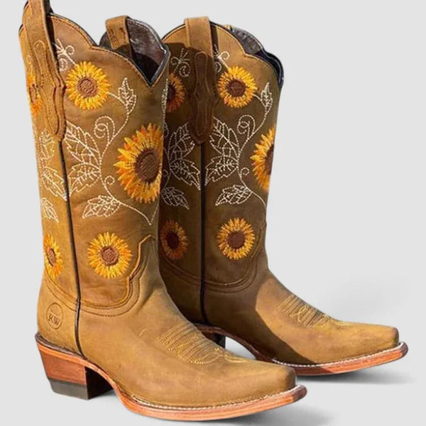 Botas western ortopédicas bordadas