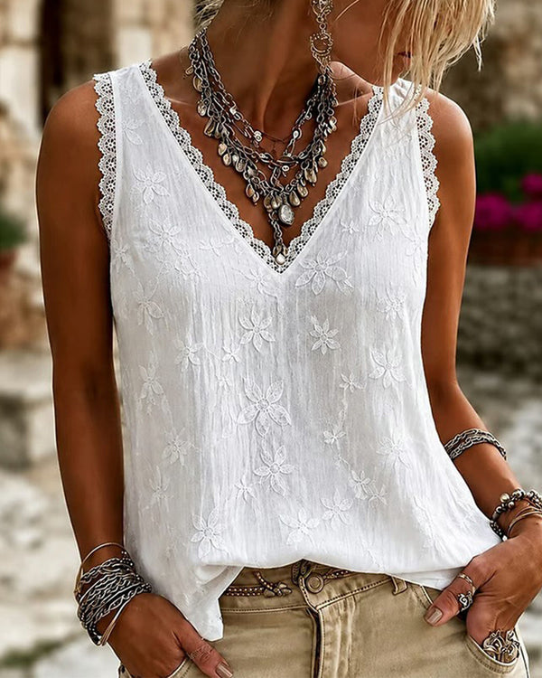 Top de encaje con cuello de pico