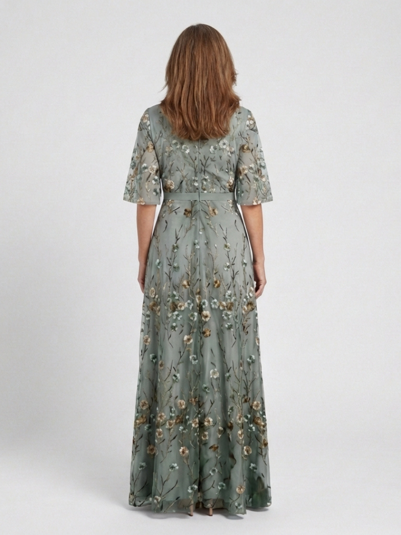 Melina — Vestido largo floral con cuello de pico