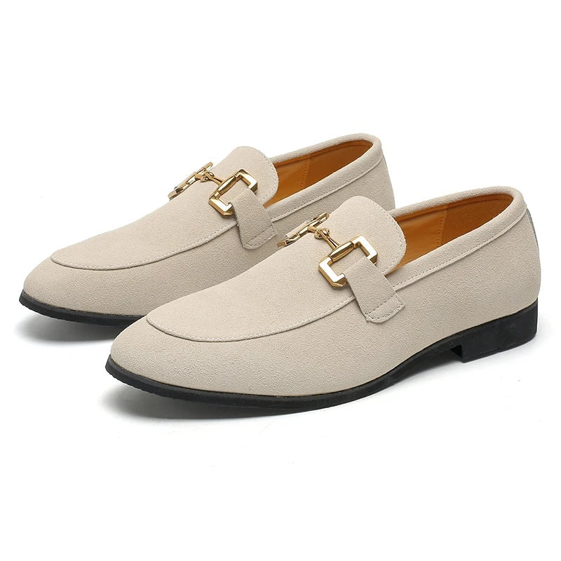 Lucas · Mocasines de ante con hebilla dorada