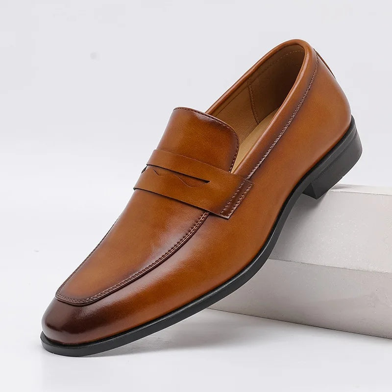 Manuel · Mocasines de cuero con correa penny