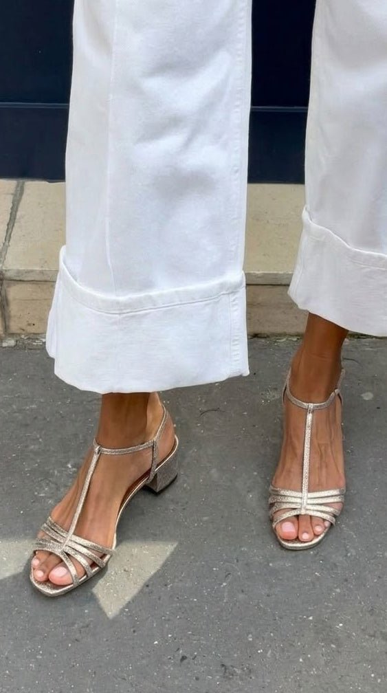 Alegría — Sandalias doradas para el día a día