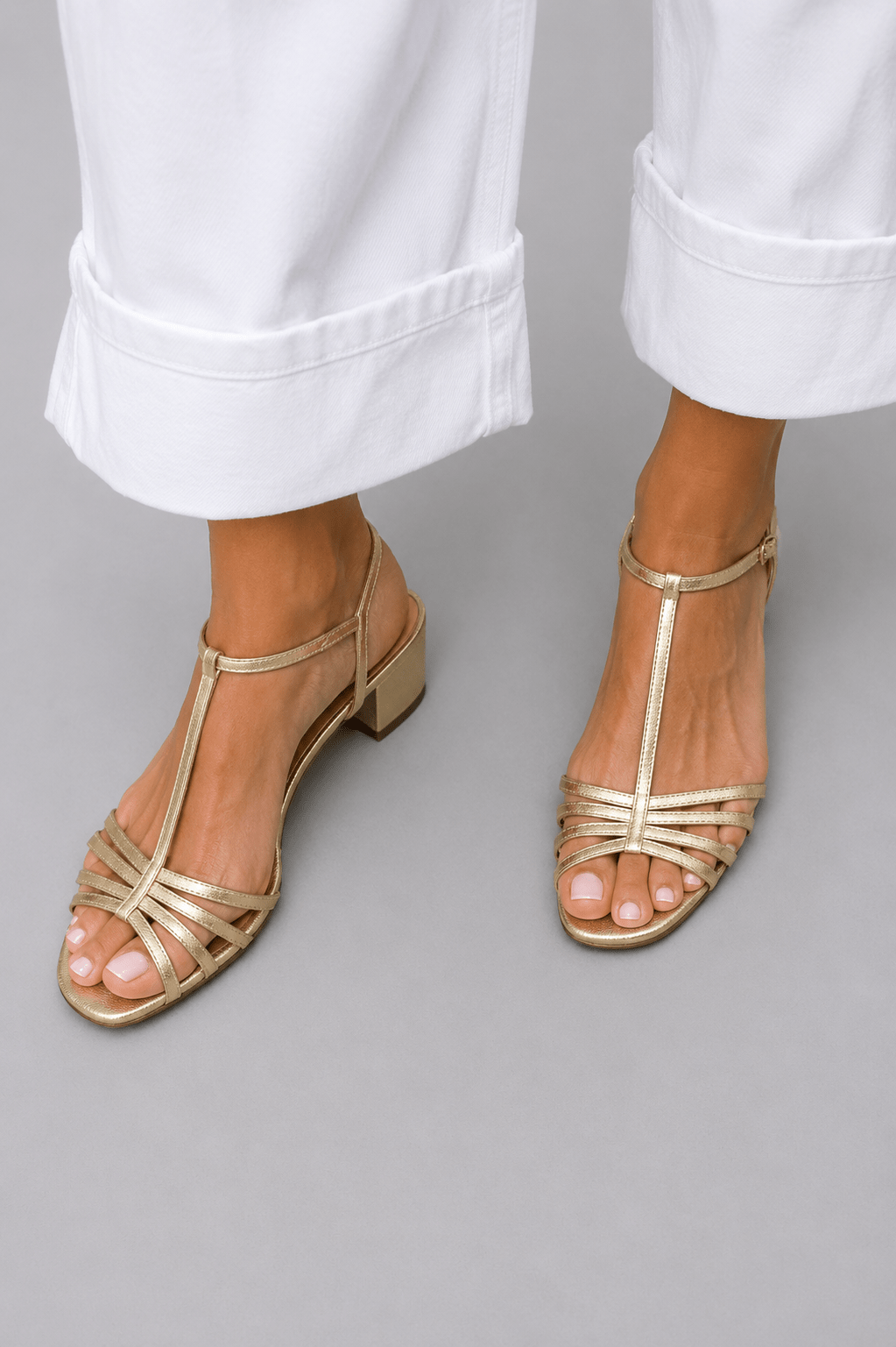 Alegría — Sandalias doradas para el día a día